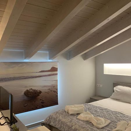 Terpsichore boutique Bright new Sofita studios&appartment Dassia  Extérieur photo