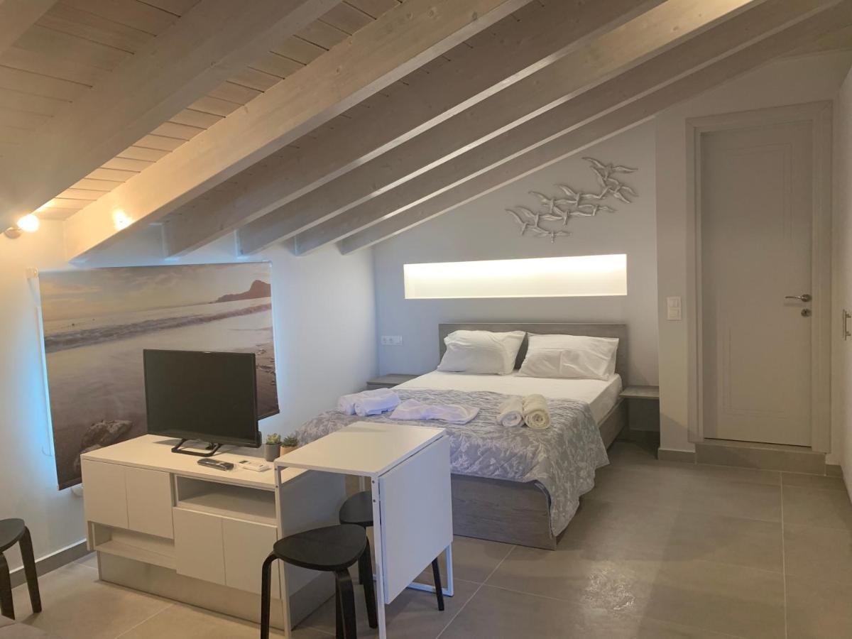 Terpsichore boutique Bright new Sofita studios&appartment Dassia  Extérieur photo