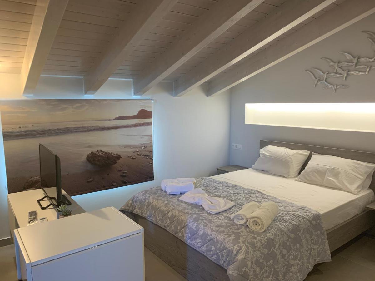Terpsichore boutique Bright new Sofita studios&appartment Dassia  Extérieur photo